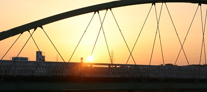 画像：寄鷺橋の夕日の写真