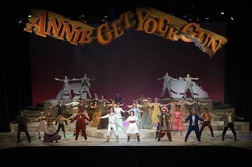 写真:公演の様子3