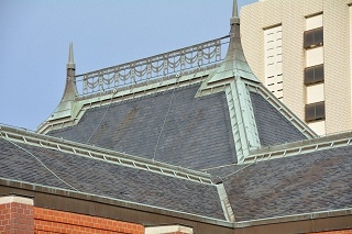 写真：スレート屋根