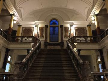 写真：中央階段室