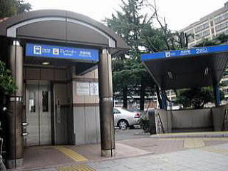 写真：地下鉄名城線「名古屋城」2番出口