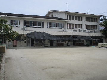 写真:園舎の外観です