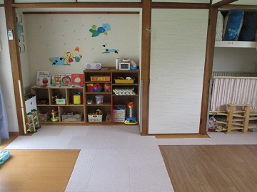 写真：一時保育室の様子です。