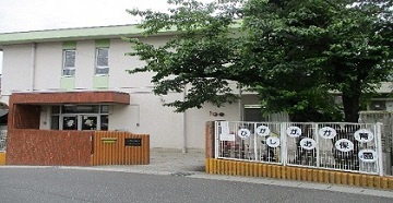 写真：園舎の外観です。