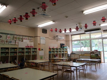 写真：4歳児クラスの保育室の様子です。