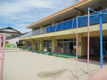 写真：園舎の外観です。