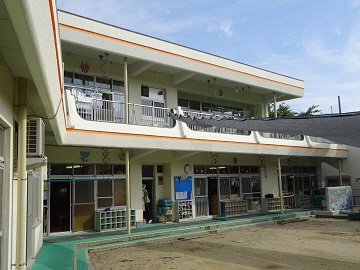 写真:園舎の外観です。