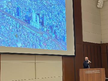 写真:基調講演 伊藤恭行名古屋市立大学教授