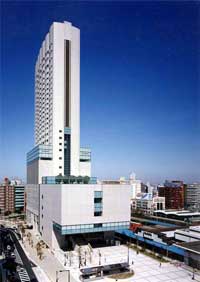 写真:南ビルの全景