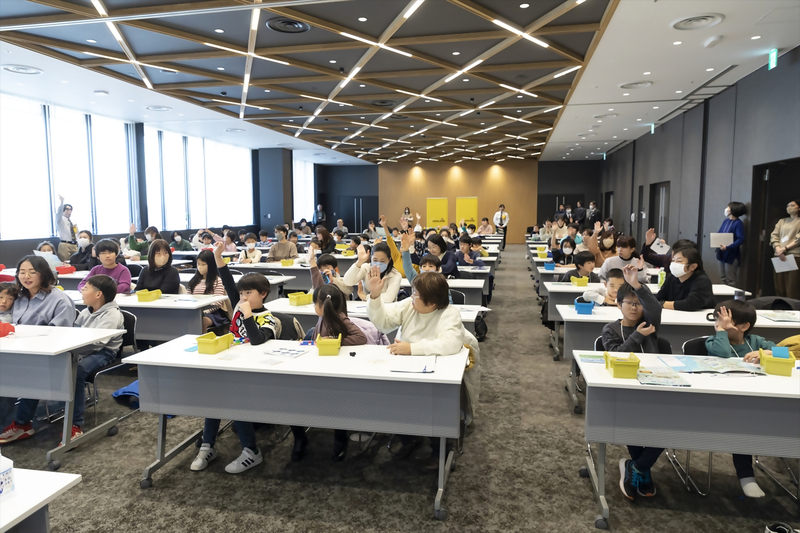 写真：キッズワークショップ（令和5年度）の様子1