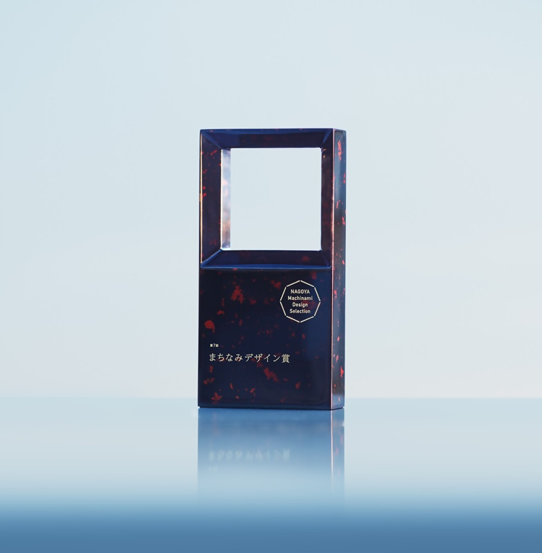 トロフィーの写真