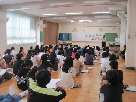 令和7年度太子小学校での租税教室の写真