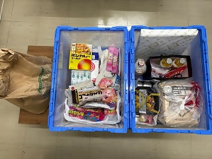 写真：寄付いただいた食品です