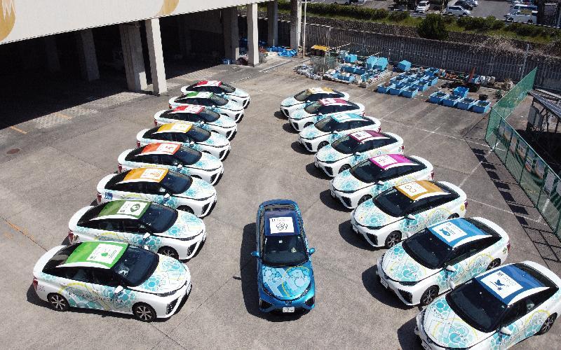 写真:区役所に導入した燃料電池自動車