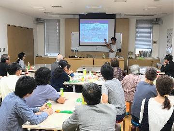 写真:第36回生物多様性カフェの様子