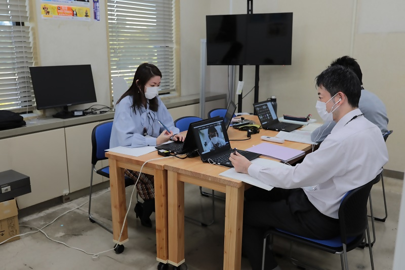 写真:オンライン会議スペースの様子です。