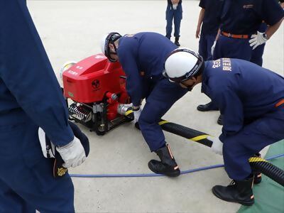 写真:吸水ホース接続