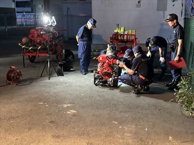 写真:可搬式ポンプ点検