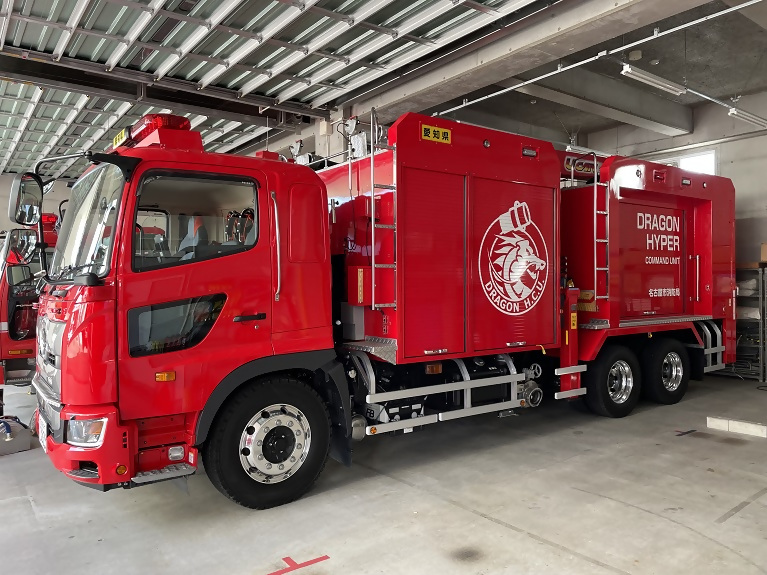 写真:大容量送水ポンプ車