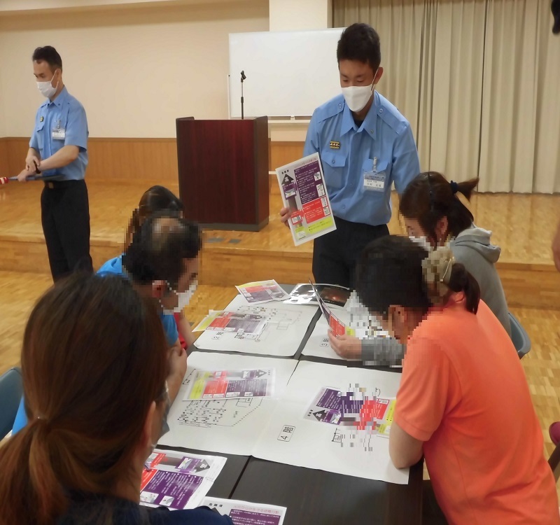 写真:火災図上訓練の様子