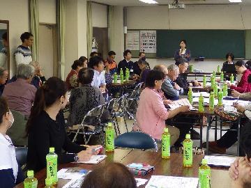 写真:防災マップの作成会議で住民からの意見をもらいました