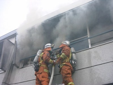 写真：消防活動の様子