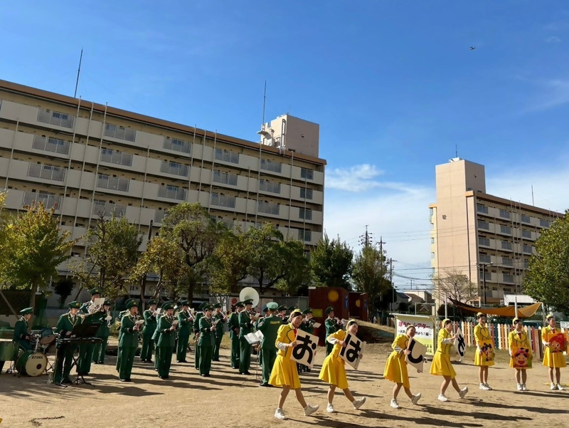幼稚園にて防火・防災教室をしている写真です。