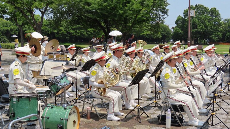 荒子川公園ラベンダーフェアでの演奏の写真です