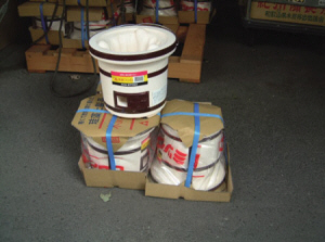 写真：避難場所での給食用コンロとして七輪、炭を提供します