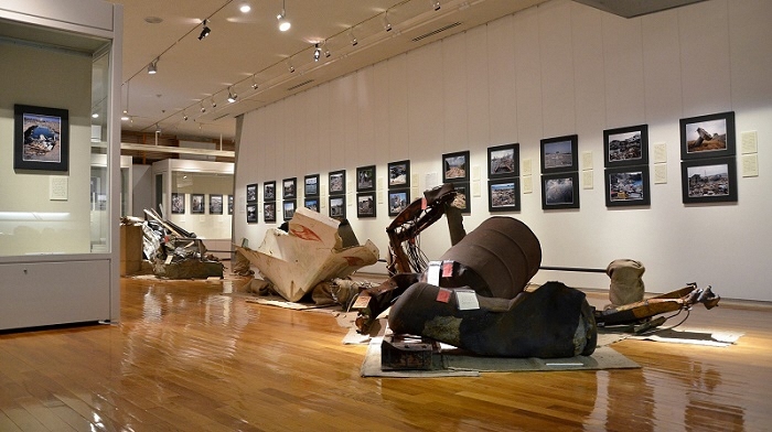 写真:リアス・アーク美術館の館内の展示の様子