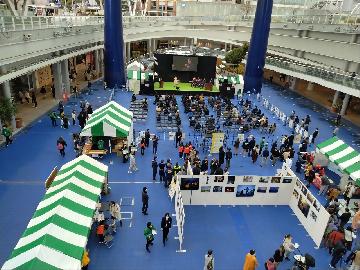 写真:オアシス21銀河の広場