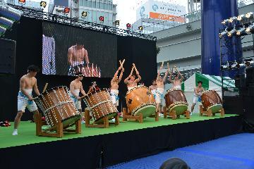 写真:けんか七夕太鼓2