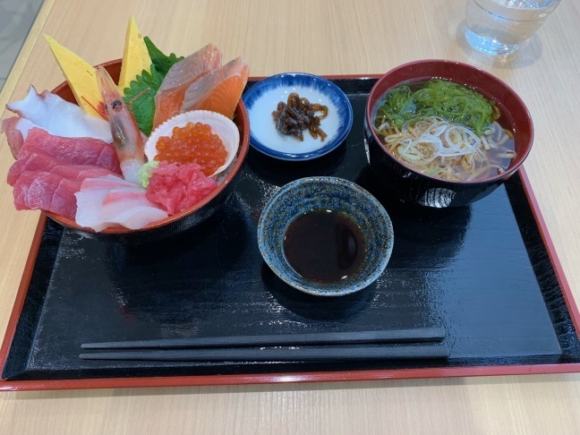 写真:海鮮丼