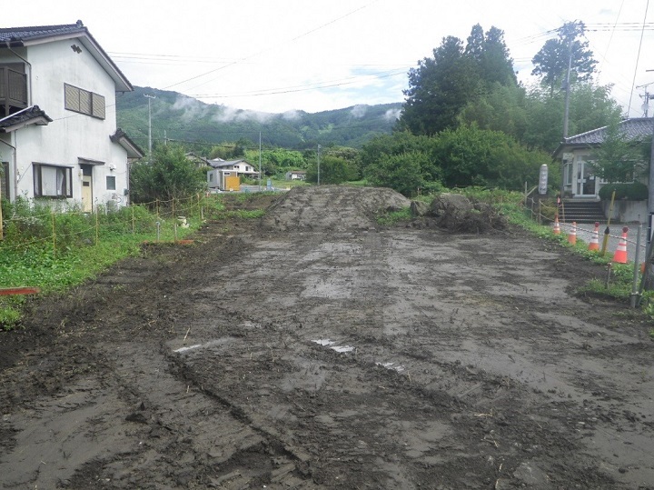 写真:完成区間の工事前