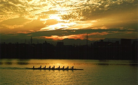 庄内川の夕景の写真