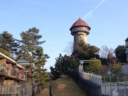 東山給水塔の写真