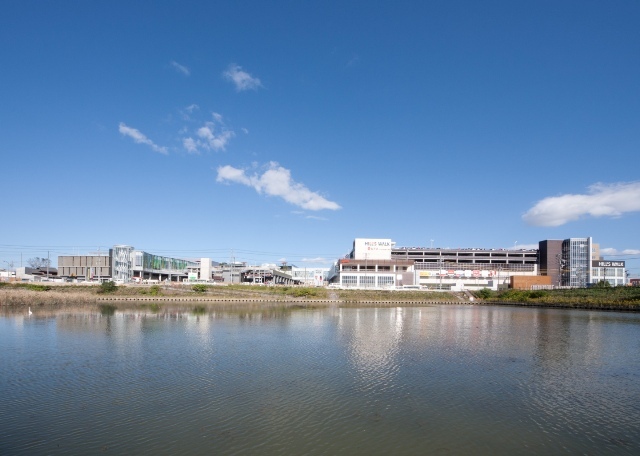 ヒルズウォーク徳重ガーデンズ、交通広場・テラス広場及びユメリア徳重の写真