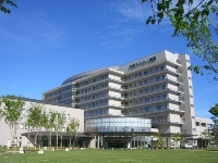 写真:中部ろうさい病院の正面からの外観