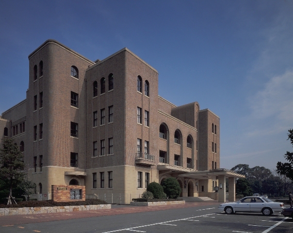 写真：名古屋市公会堂