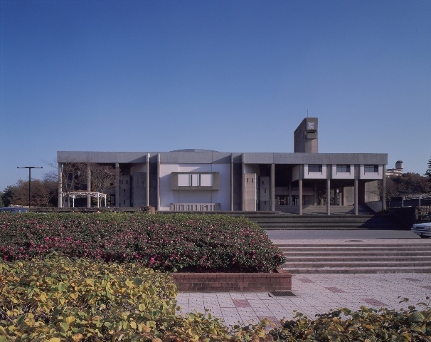 写真:名古屋大学豊田講堂