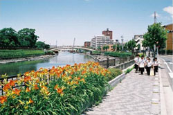 写真:堀川端プロムナード