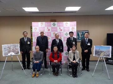 写真：贈呈式（集合写真）