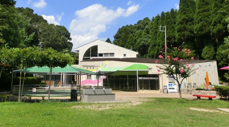 愛護館外観の写真