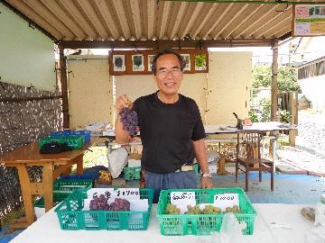 写真：成田果樹園園主