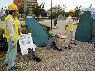 仮設トイレの写真