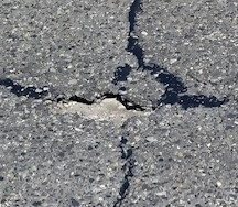 穴ぼこ　近景写真です。