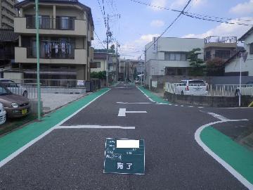 路肩カラー舗装をした後の写真