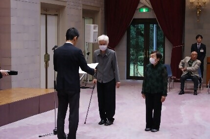 表彰式の写真です