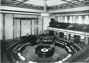 議場の写真(昭和8年)