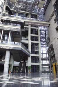 写真：ナディアパーク　アトリウム　内観